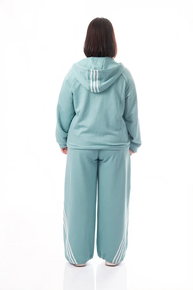 Спортивный костюм plus size с капюшоном, кофта + джоггеры, тринитка-диагональ — фото 3 (665x998)