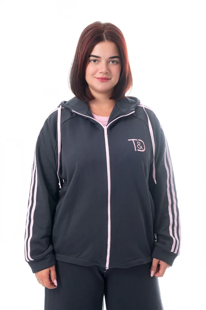 Спортивный костюм plus size с капюшоном, кофта + джоггеры, тринитка-диагональ — фото 8 (665x998)
