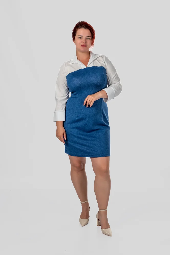 Fitted plus size dress with collar, V-neck and cuffs, poplin + diving fabric — photo 2 (665x998)