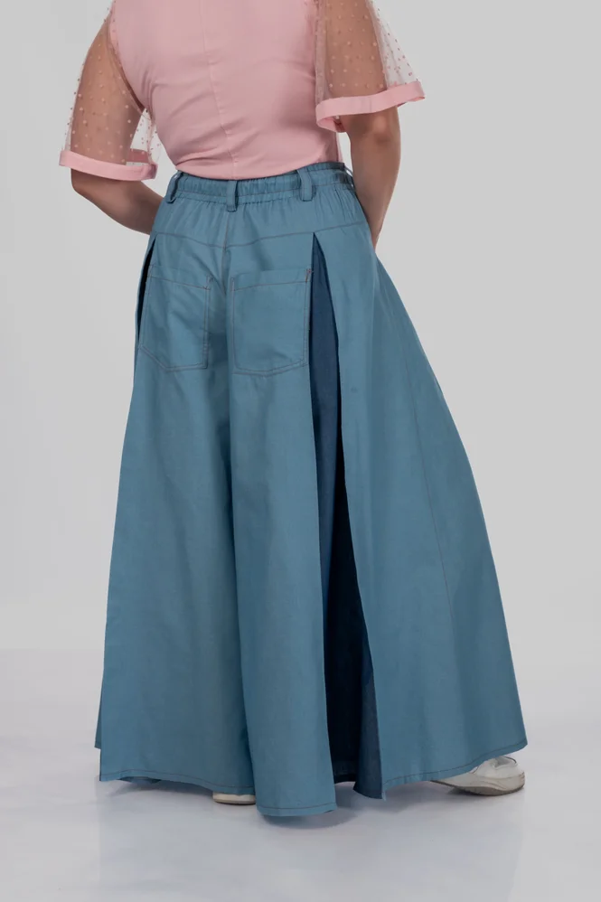 women's plus size maxi trouser skirt with box pleats and a high rise — photo 13 (665x998)