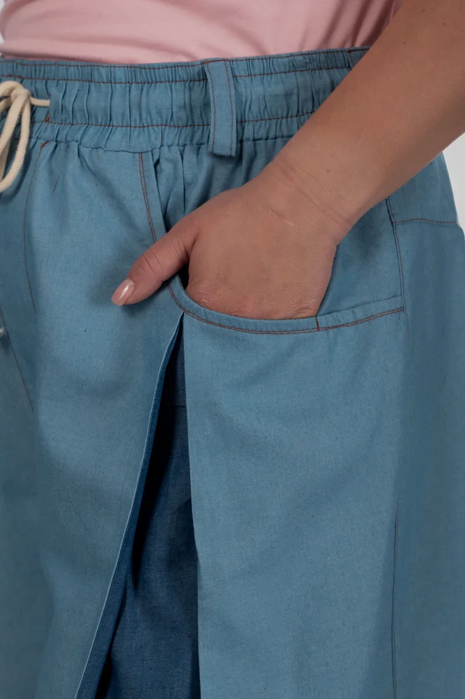 women's plus size maxi trouser skirt with box pleats and a high rise — photo 15 (665x998)