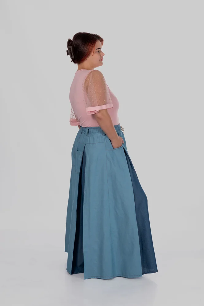 women's plus size maxi trouser skirt with box pleats and a high rise — photo 7 (665x998)