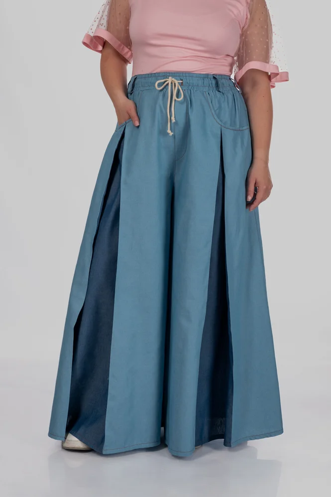 women's plus size maxi trouser skirt with box pleats and a high rise — photo 9 (665x998)