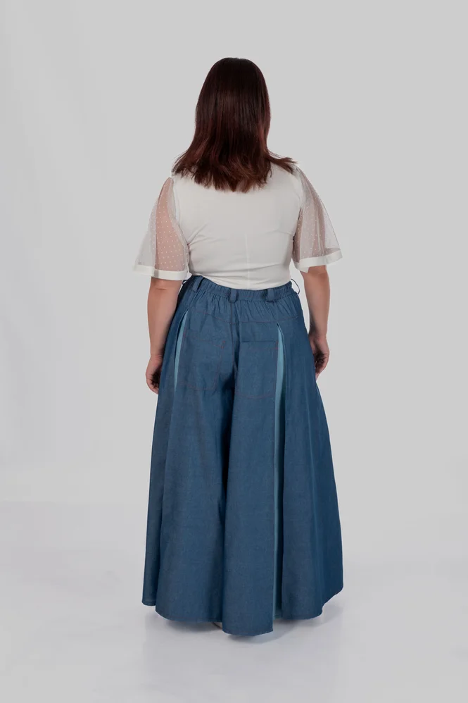 women's plus size maxi trouser skirt with box pleats and a high rise — photo 9 (665x998)