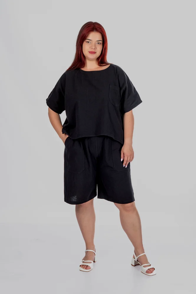 Жіночі подовжені літні шорти plus size з натуральної бавовни SAGA (чорний) — фото 2 (665x998)