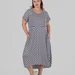 Жіноча сукня-кокон plus size у смужку з кишенями та асиметричним низом SELMA (темно-сірий) — фото 1 (75x75)
