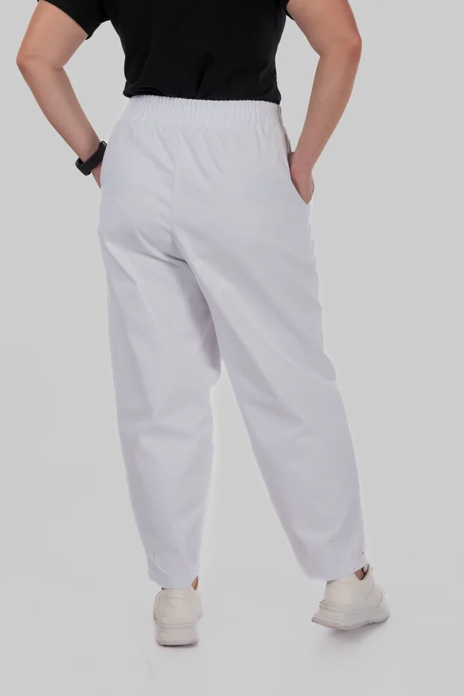 women's plus size cotton mom jeans — photo 12 (665x998)