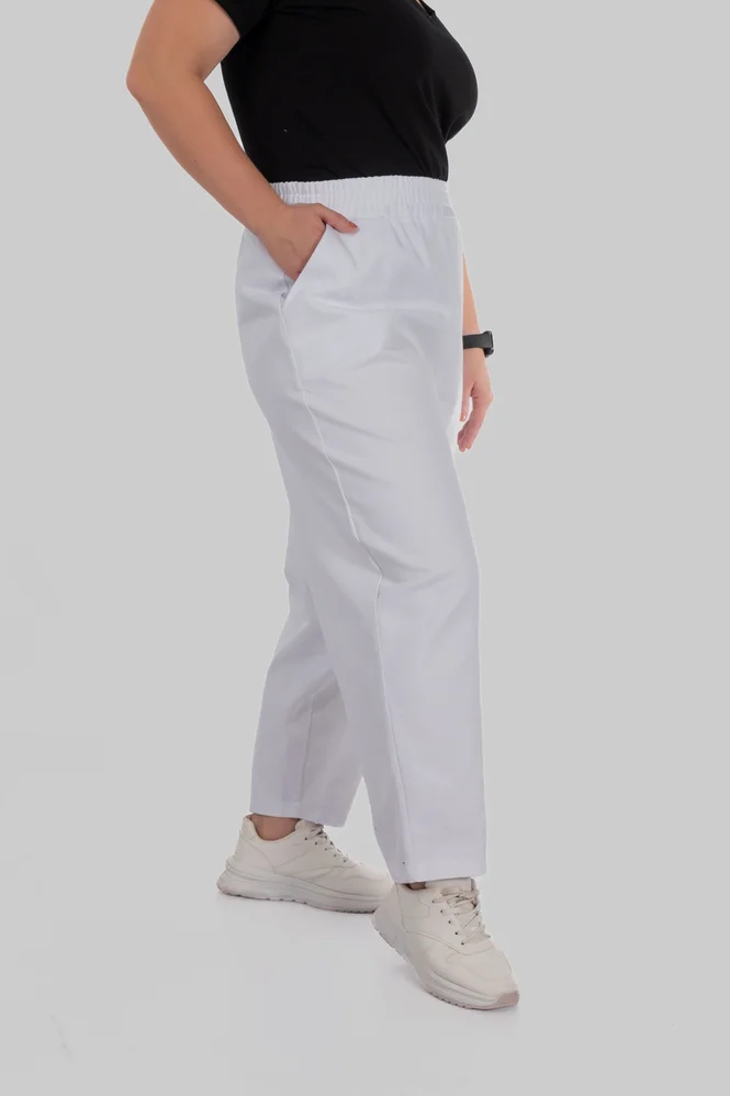women's plus size cotton mom jeans — photo 14 (665x998)