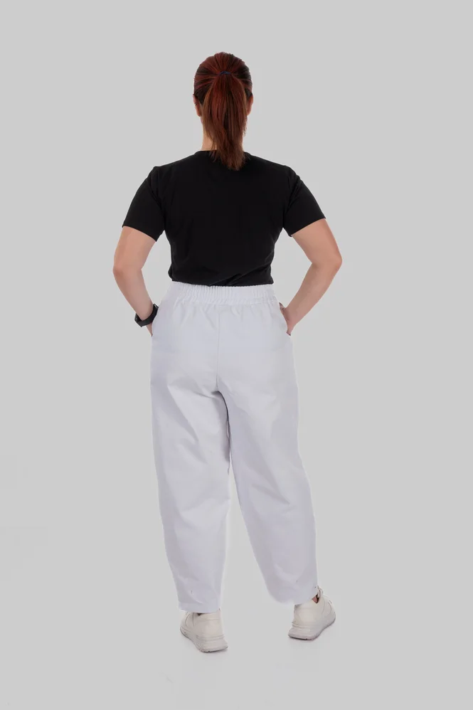women's plus size cotton mom jeans — photo 4 (665x998)