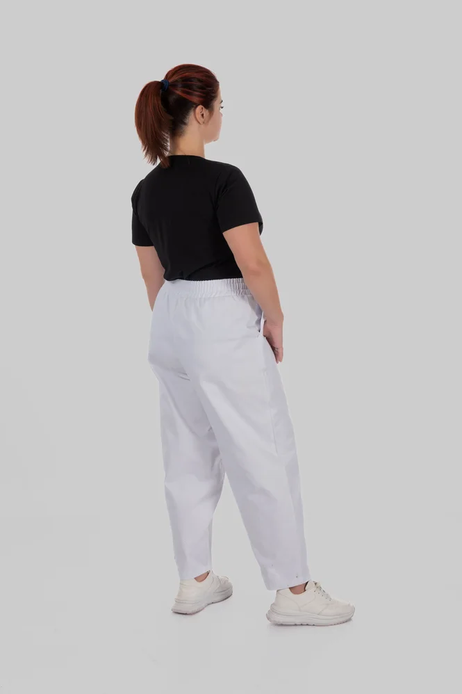 women's plus size cotton mom jeans — photo 6 (665x998)